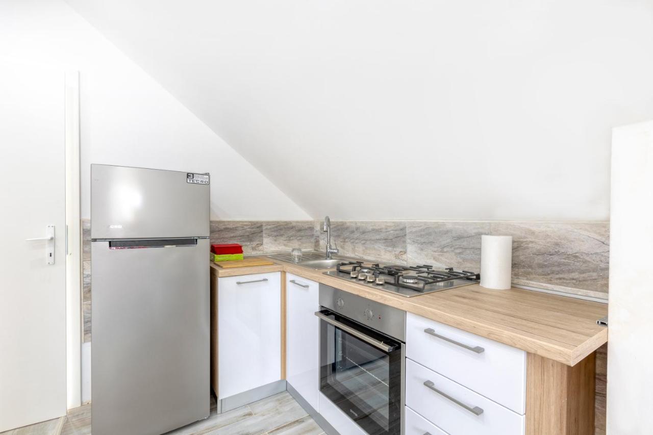 Apartman Vedro Polje Gospić Εξωτερικό φωτογραφία
