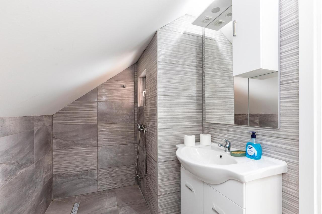 Apartman Vedro Polje Gospić Εξωτερικό φωτογραφία