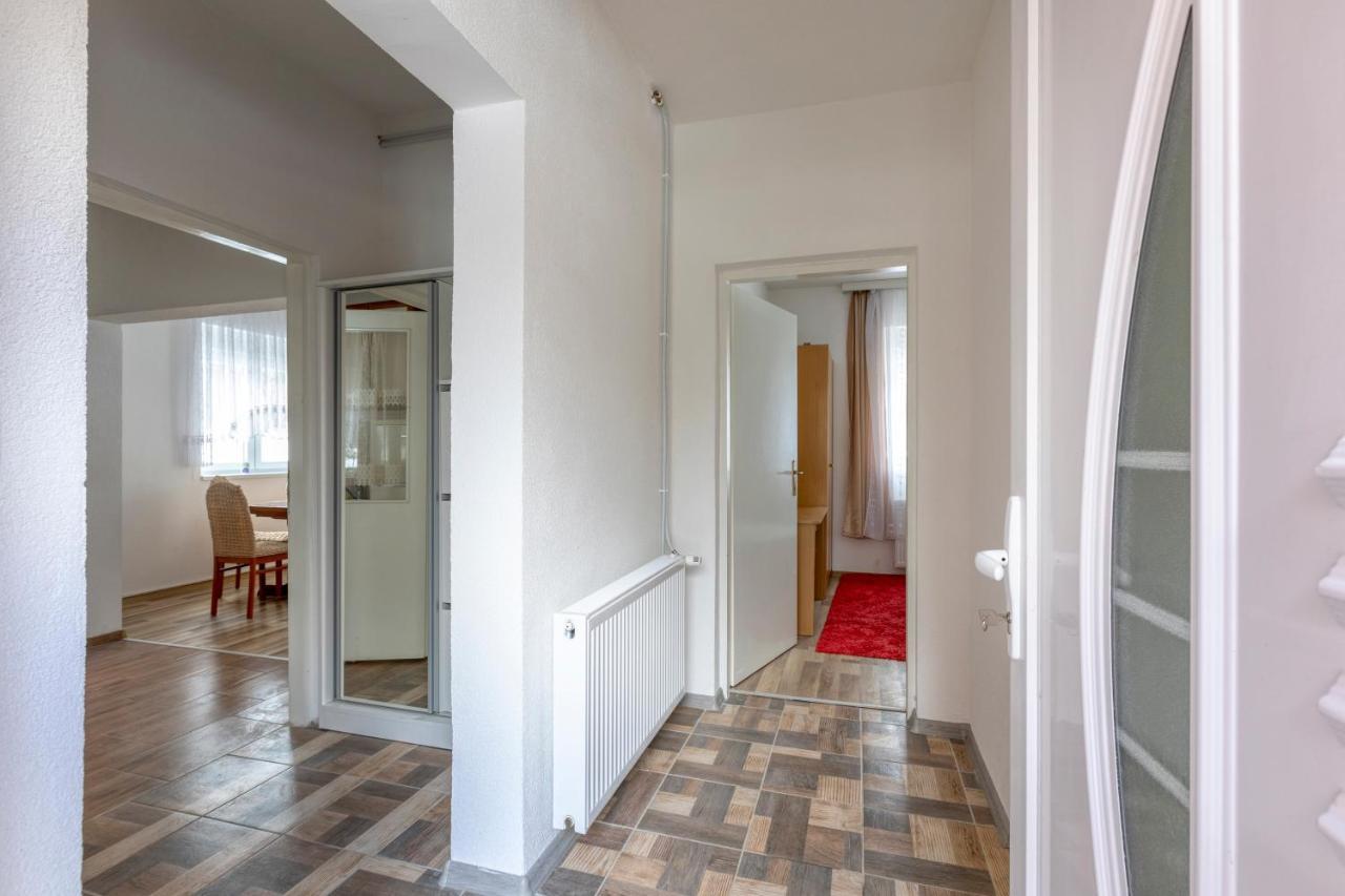 Apartman Vedro Polje Gospić Εξωτερικό φωτογραφία
